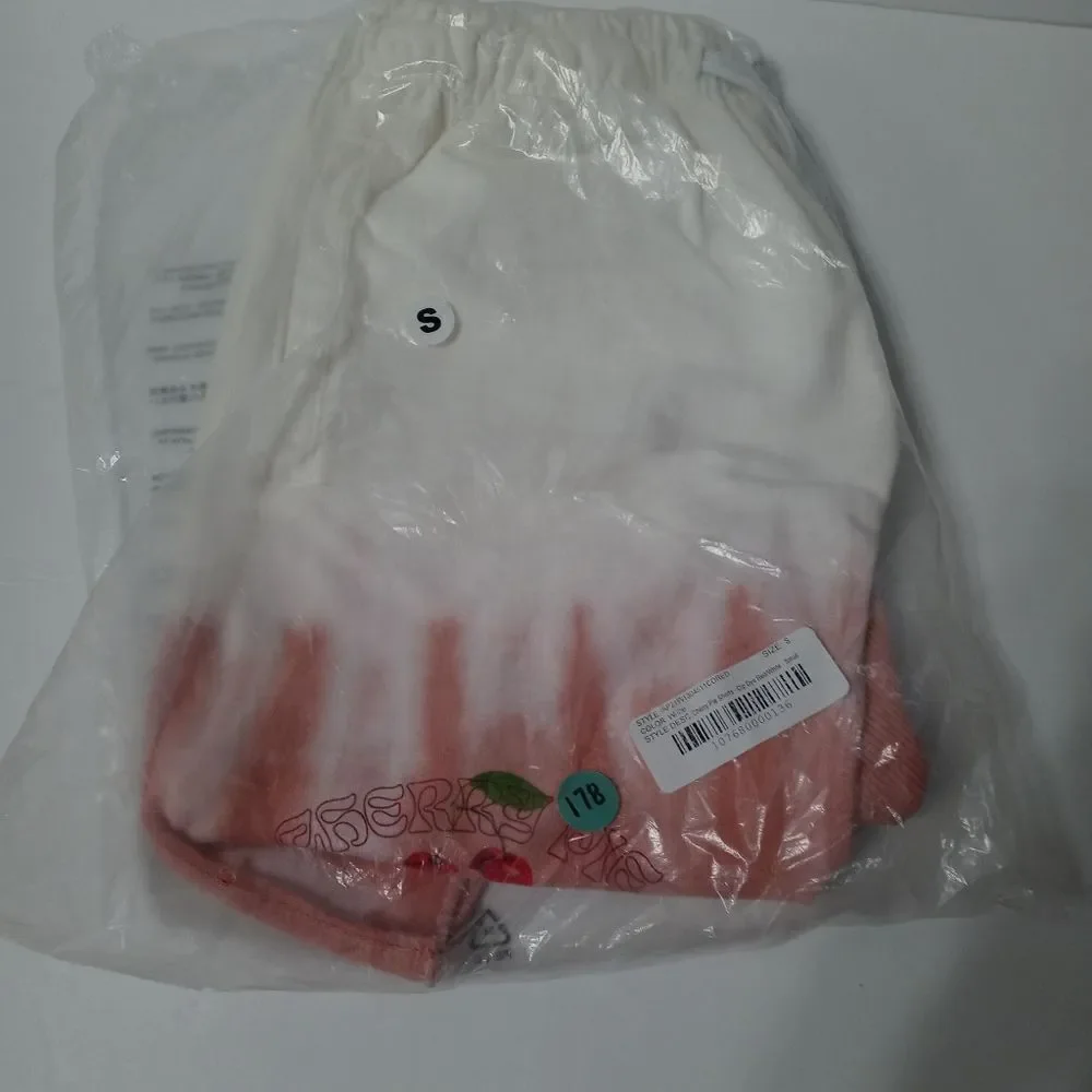 Boys Lie Cherry pie shorts size small